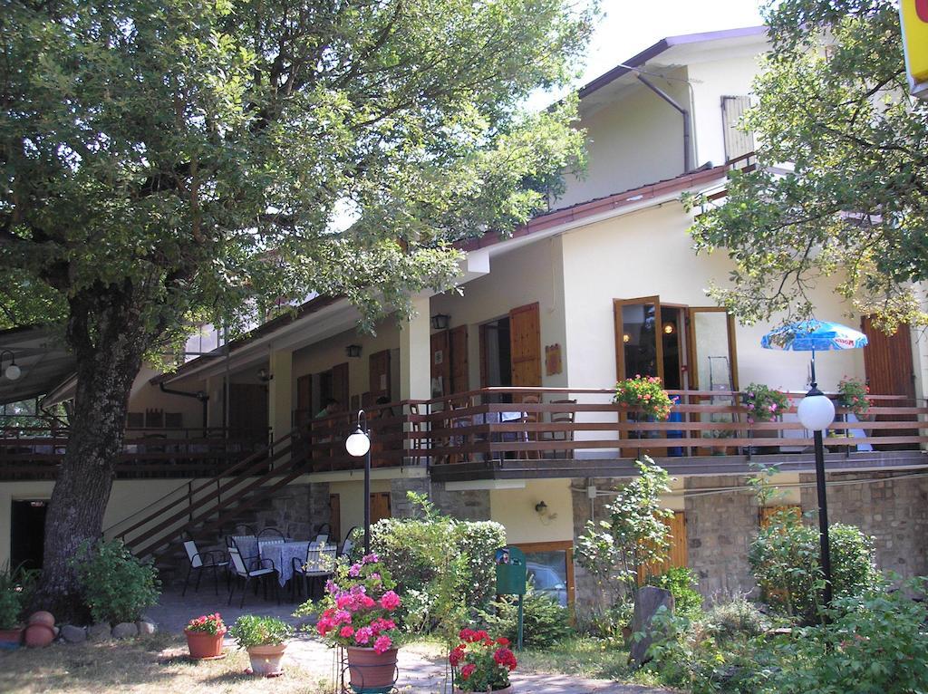 Albergo Lago Verde Пенабили Екстериор снимка